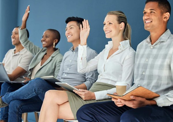 Quelles stratégies utiliser pour améliorer la participation des parents dans les écoles primaires?